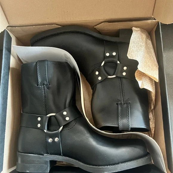 Frye | Shoes | Size 3 Frye Harness 8 R | Poshmark display picture 2